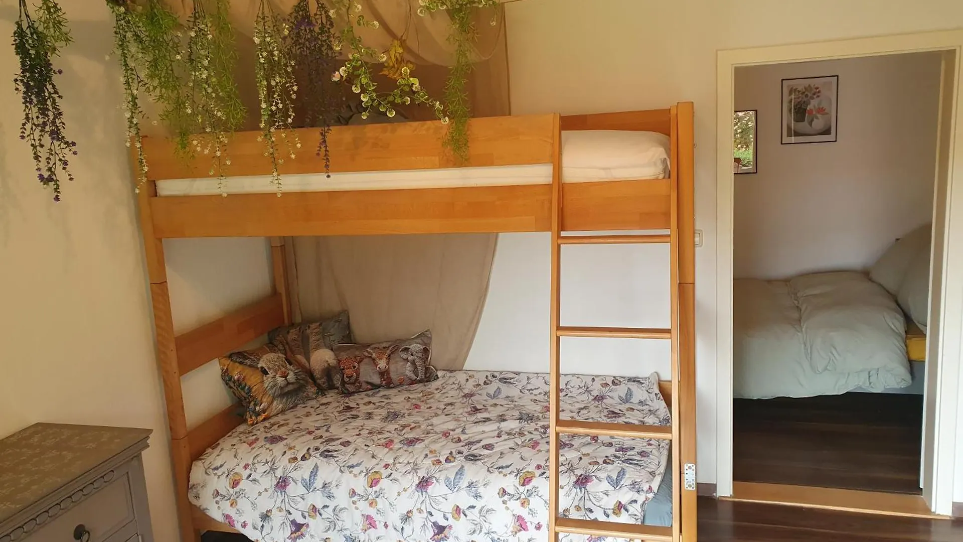 2 Zimmer Fewo Mit Aussenpool Und Sauna Sulzfeld am Main 0*,  Germany